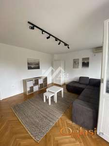 Izdajem LUX nov dvosoban polunamešten stan na Limanu III !!! ID#4084