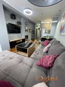 Izdajem Pet Friendly LUX dvosoban stan u Centru !!! ID#6879