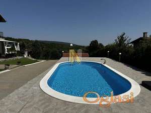 Ekskluzivno u ponudi - dve vikend kuće - Iriški Venac