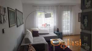 NAMEŠTEN PETOSOBAN DUPLEKS  SA GARAŽNIM PARKING  MESTOM