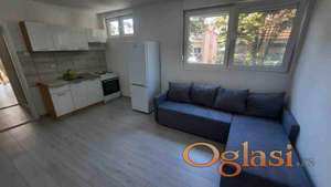 Izdaje se 2.5 stan na Galenici ID#814621