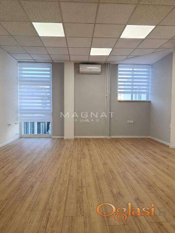 Cerak kod Trgovačke, poslovni prostor 25m2 — fotografija