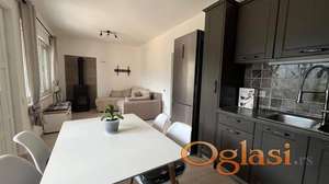 Prčanj - kuća s pogledom na more na prodaju. Drugi red!