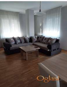 Komforan trosoban stan na Novoj Detelinari