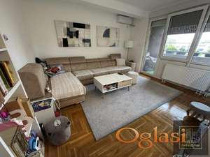 Četvorosoban stan na Grbavici ! Doža Đerđa !