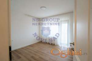 Trosoban stan, svetao, Petrovaradin!