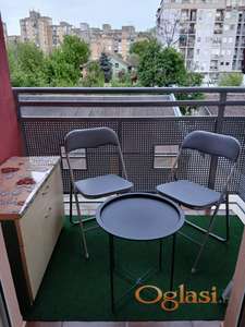 ODMAH USELJIV jednoiposoban stan, 33m² – Grbavica, Tolstojeva ulica