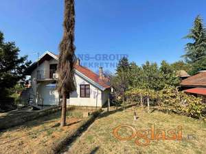 Interesantna spratna kuća u Rakovcu!