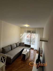 Izdajem LUX dvosoban komforan stan na Adamovicevom Naselju !!! ID#5288