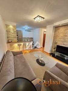 Izdajem Pet Friendly LUX dvosoban stan u Centru !!! ID#5095