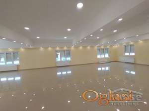 KAĆ - CENTAR - 370m2 - 2000 evra