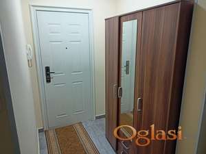 Izdajem namešten dvosoban stan