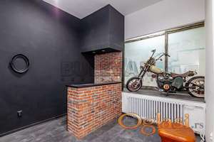 Poslovni  prostor - višenamenski  lokal, centar, 42 m2, podrum  21 m2